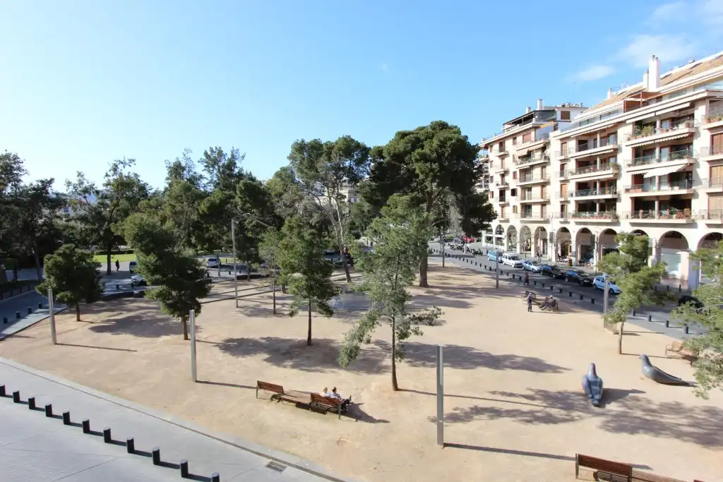 Außenansicht von Wohnungen zum Verkauf in  Palma de Mallorca mit Klimaanlage, Heizung und Terrasse