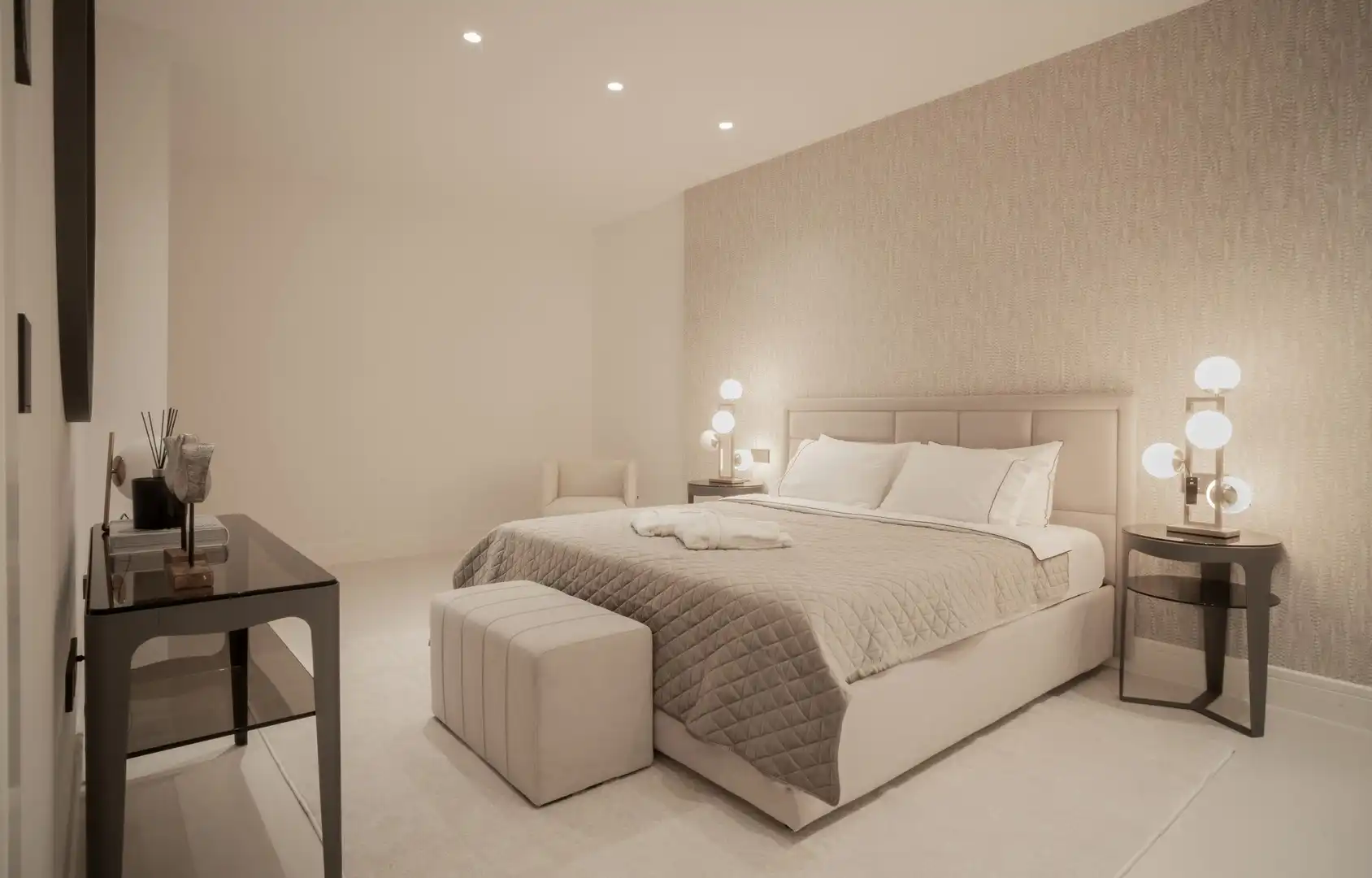 Habitación de Casa o chalet en venta en Marbella con Aire acondicionado, Calefacción y Jardín privado