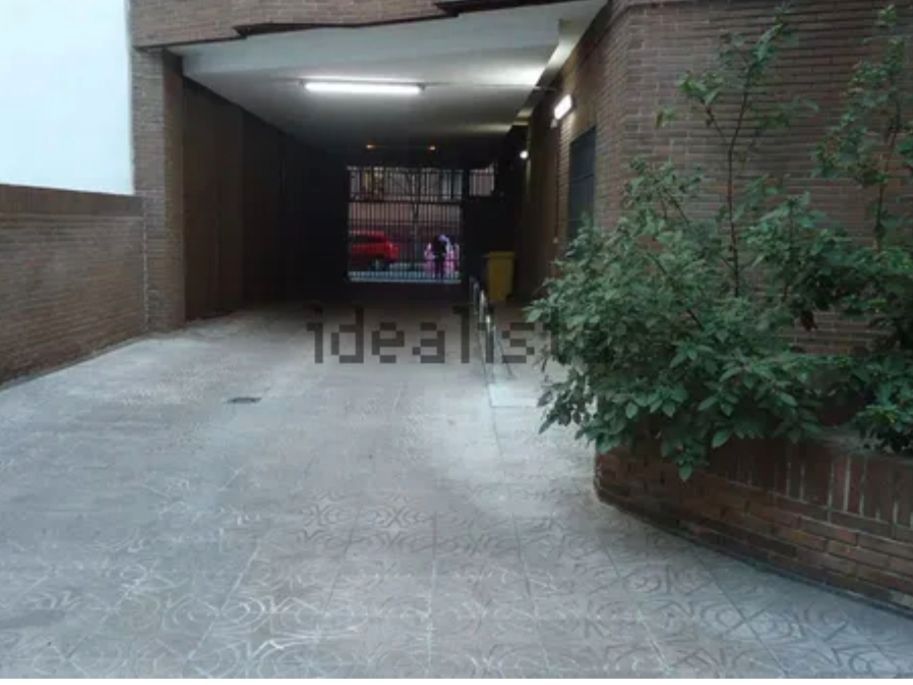 Vista exterior de Garatge de lloguer en  Madrid Capital amb Alarma