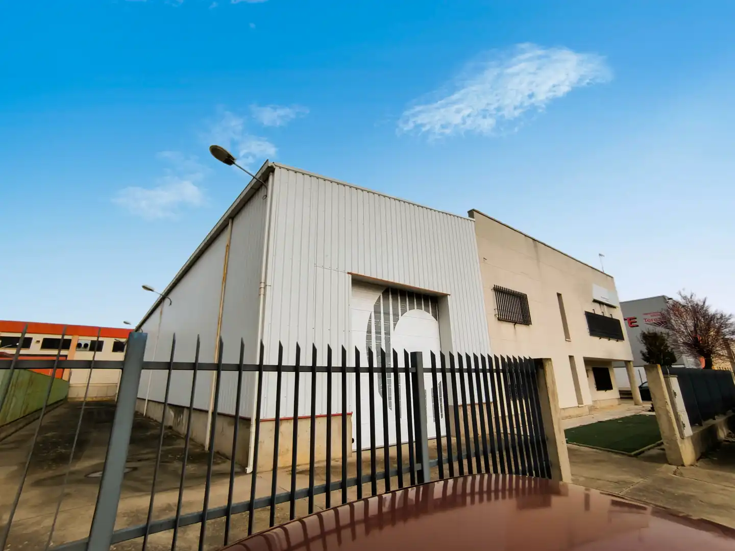 Exterior view of Industrial buildings for sale in Palencia  with Heating and Alarm