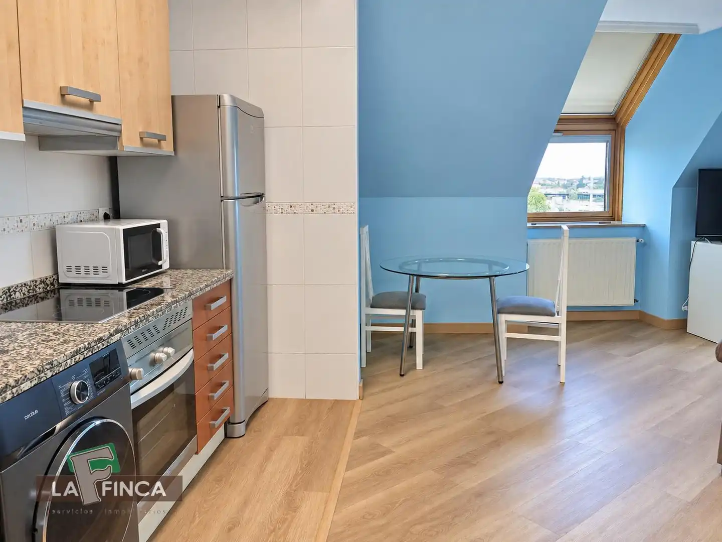 Cocina de Estudio de alquiler en HUCA - La Cadellada