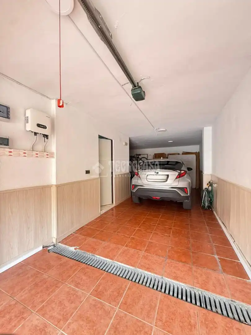 Casa adosada en venta en Móstoles con Calefacción y Jardín privado