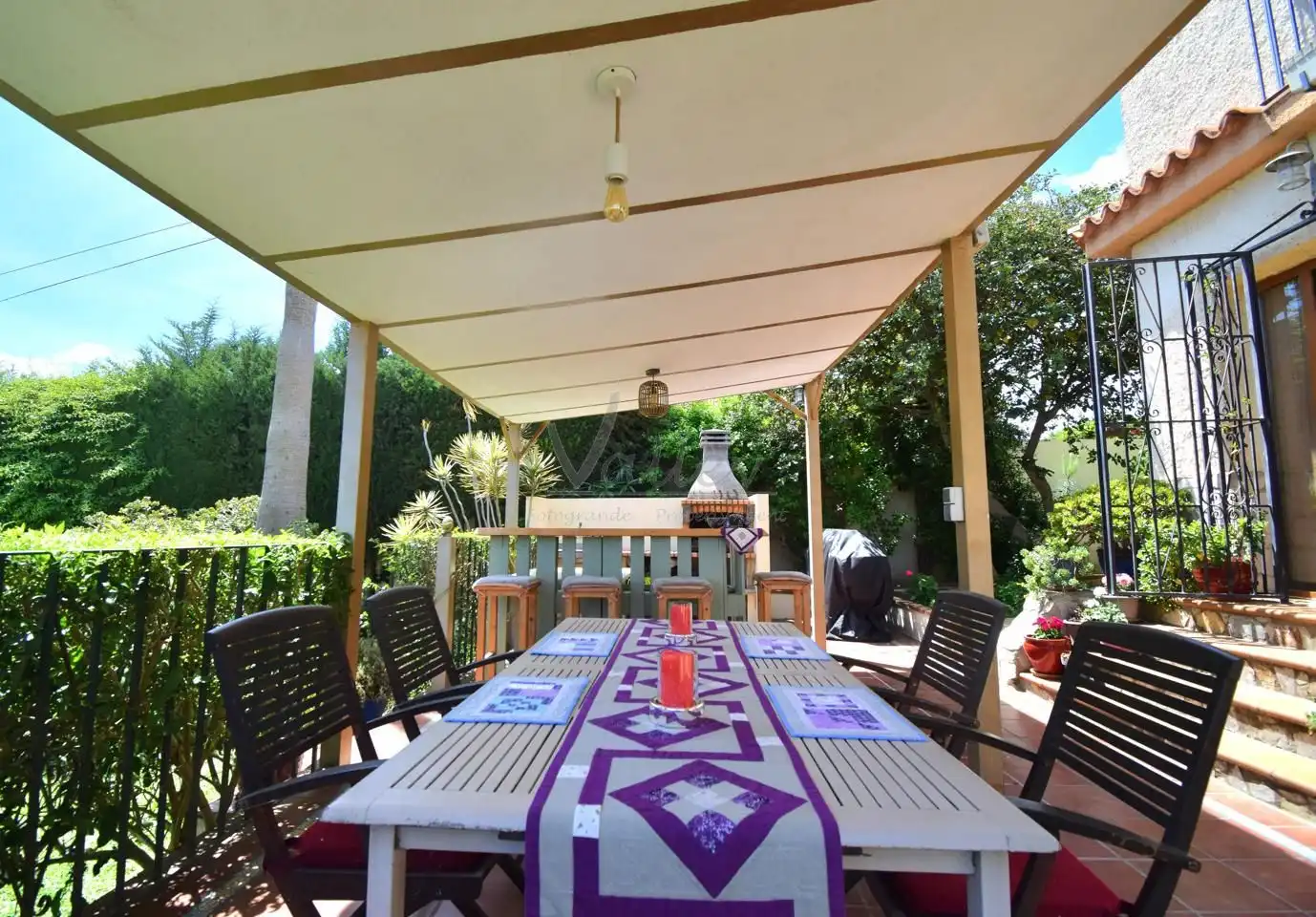 Terrassa de Casa o xalet en venda en Los Barrios amb Jardí privat, Terrassa i Traster