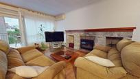 Sala d'estar de Pis en venda en Castelldefels amb Aire condicionat, Calefacció i Parquet