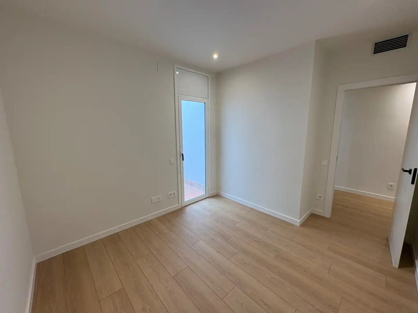 Habitación de Piso en venta en Sabadell con Aire acondicionado, Calefacción y Parquet