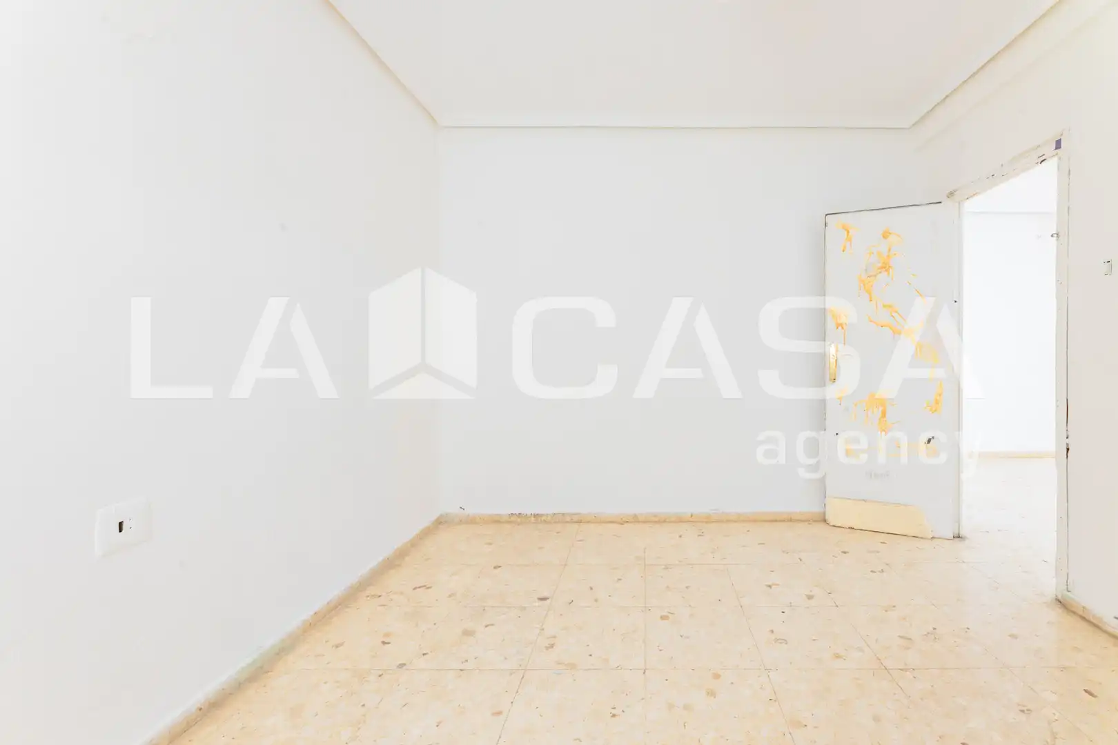 Flat for sale in Valencia