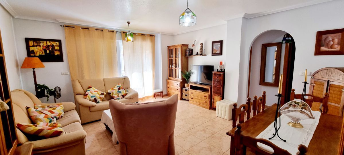 Sala d'estar de Pis de lloguer en Águilas amb Moblat i Balcó