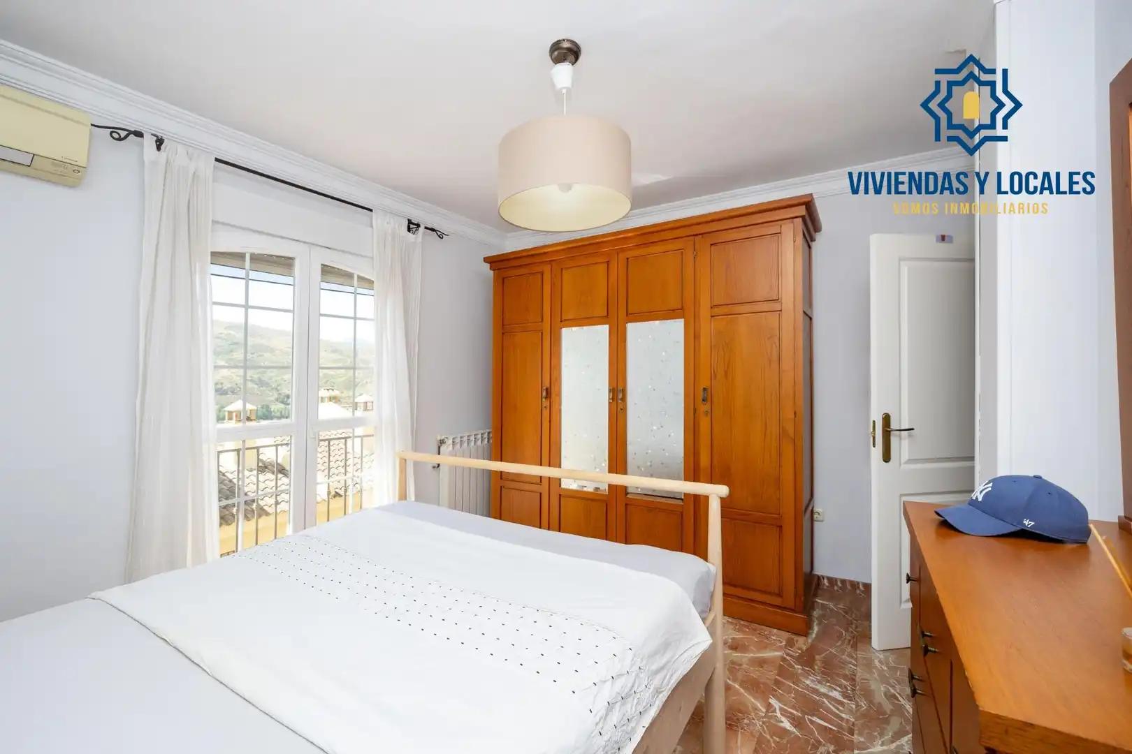 Casa aparellada amb terrassa en venda a Cenes de la Vega, imagen 15