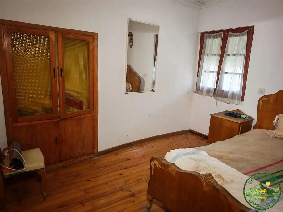 Dormitori de Casa o xalet en venda en Castropodame amb Jardí privat i Traster