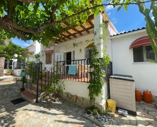 Exterior view of Single-family semi-detached for sale in Peñíscola / Peníscola  with Air Conditioner, Terrace and Balcony