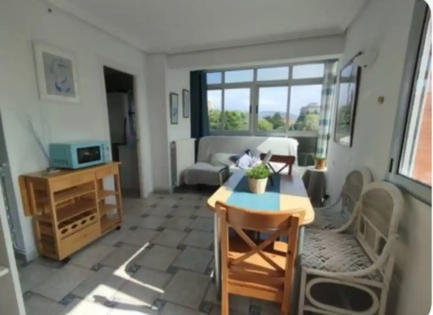 Sala de estar de Estudio en venta en Laredo