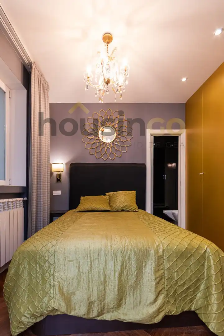 Schlafzimmer von Wohnung zur Miete in Madrid mit Heizung und Möbliert