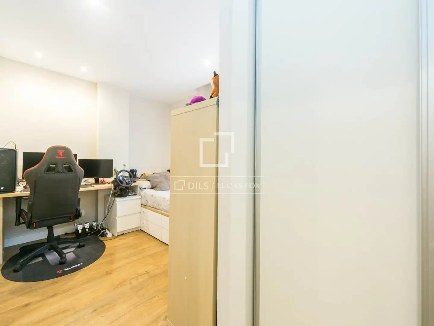 Bedroom of Flat for sale in Sant Cugat del Vallès  with Air Conditioner, Heating and Terrace