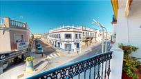 Vista exterior de Casa adosada en venda en Alcalá de Guadaira