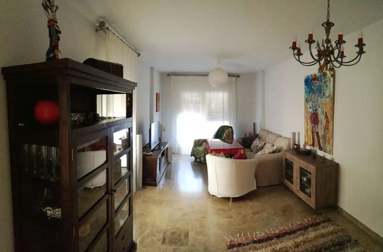 Sala de estar de Casa adosada en venta en Alcalá del Río con Aire acondicionado y Trastero