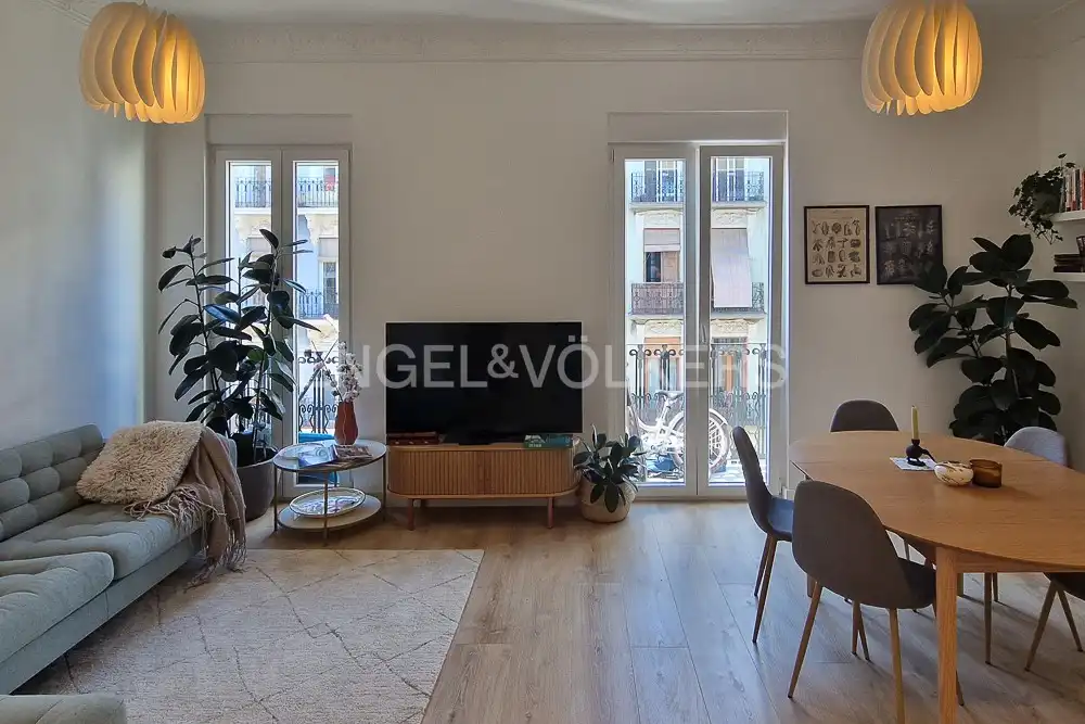 Sala d'estar de Pis en venda en Valencia amb Aire condicionat, Calefacció i Parquet