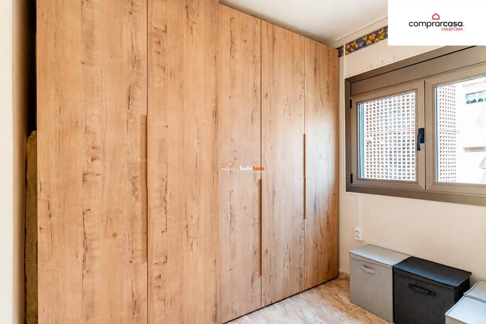 Habitación de Piso en venta en Barcelona con Aire acondicionado, Calefacción y Balcón