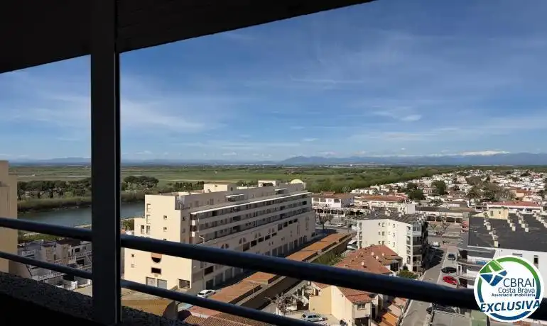 Flat for sale in Empuriabrava  with Terrace, Furnished and TV