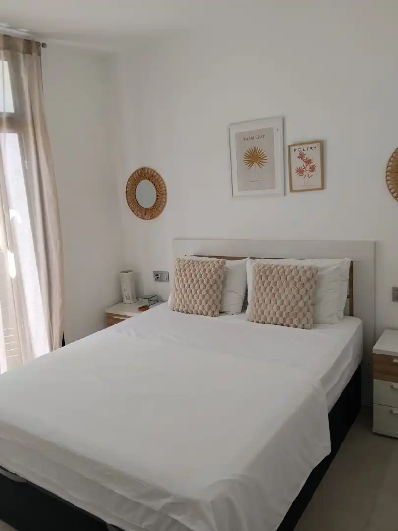 Dormitori de Casa o xalet en venda en Daya Nueva amb Aire condicionat, Calefacció i Jardí privat