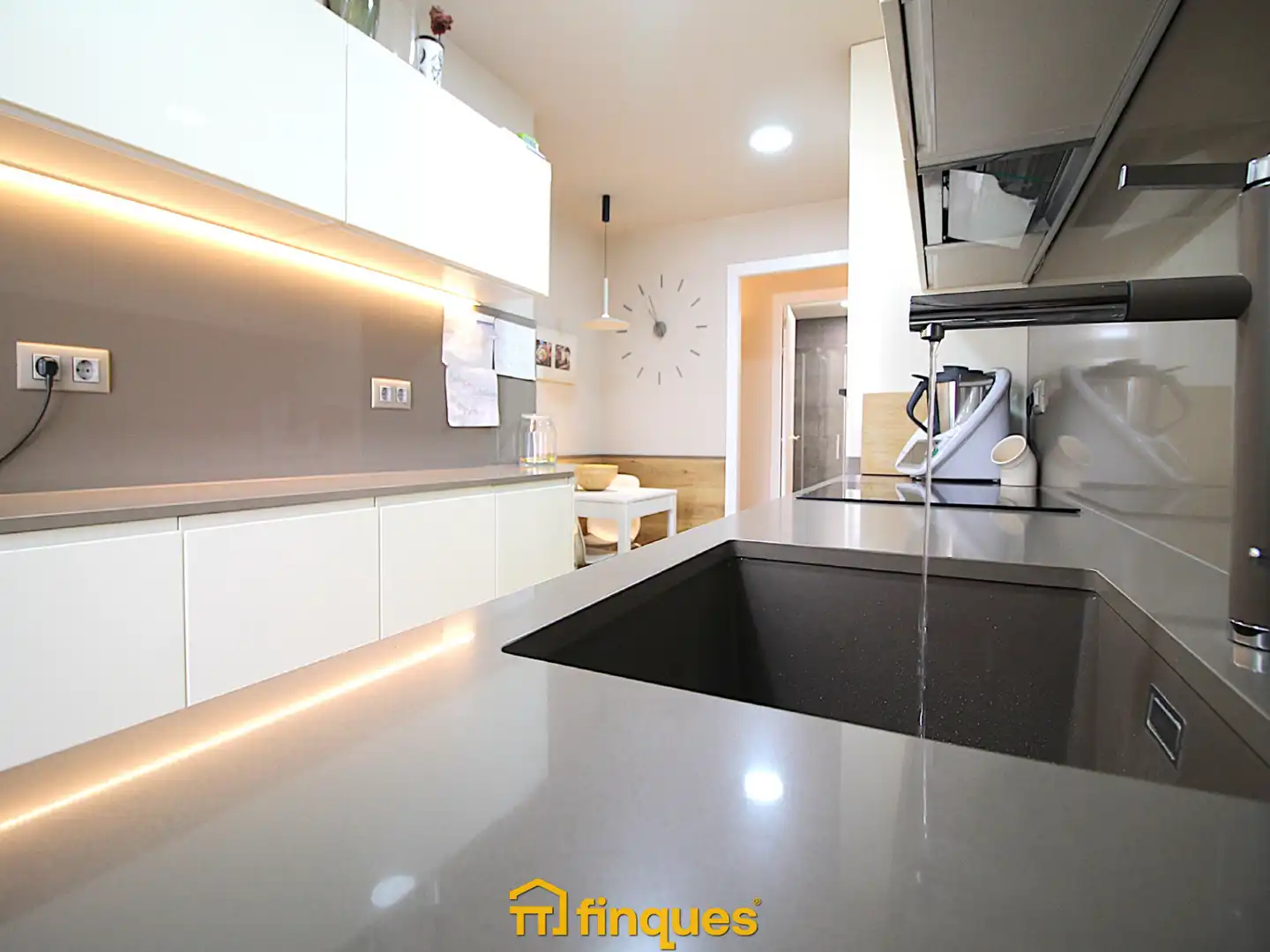 Cocina de Piso en venta en Mollet del Vallès con Aire acondicionado, Calefacción y Parquet