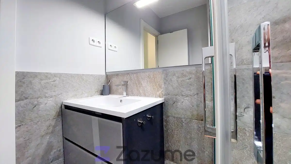 Bathroom of Lofts for rent in San Sebastián de los Reyes  with Air Conditioner, Heating and Parquet flooring