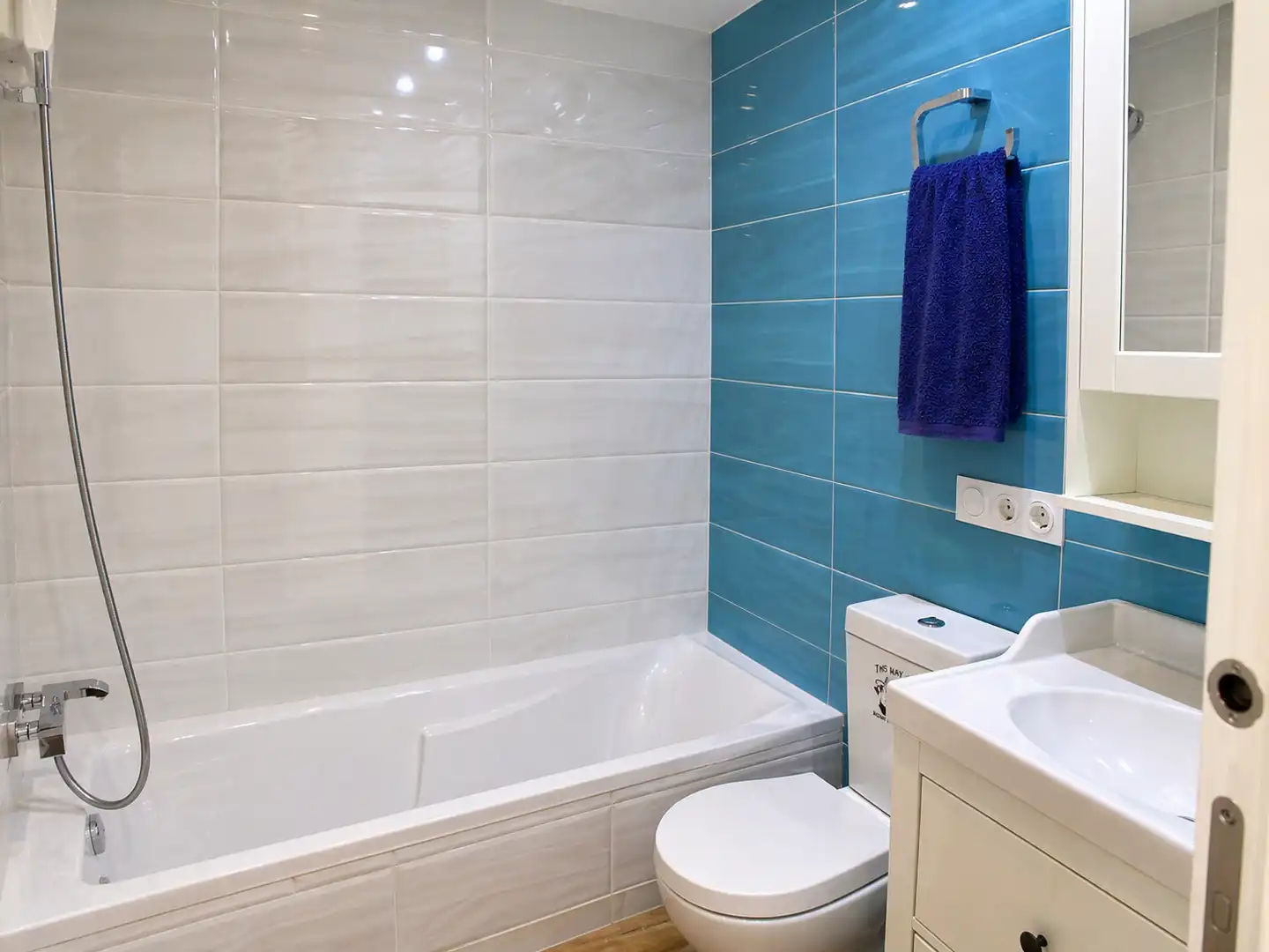 Bathroom of Attic for sale in Castellón de la Plana / Castelló de la Plana  with Heating, Parquet flooring and Terrace