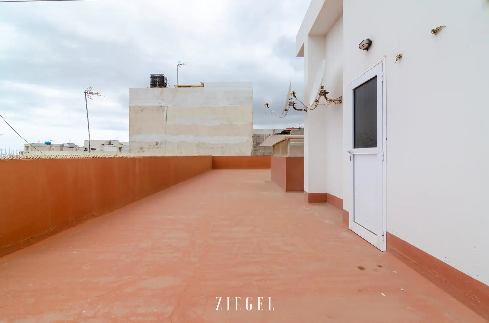 Terrace of Flat for sale in Ingenio  with Furnished
