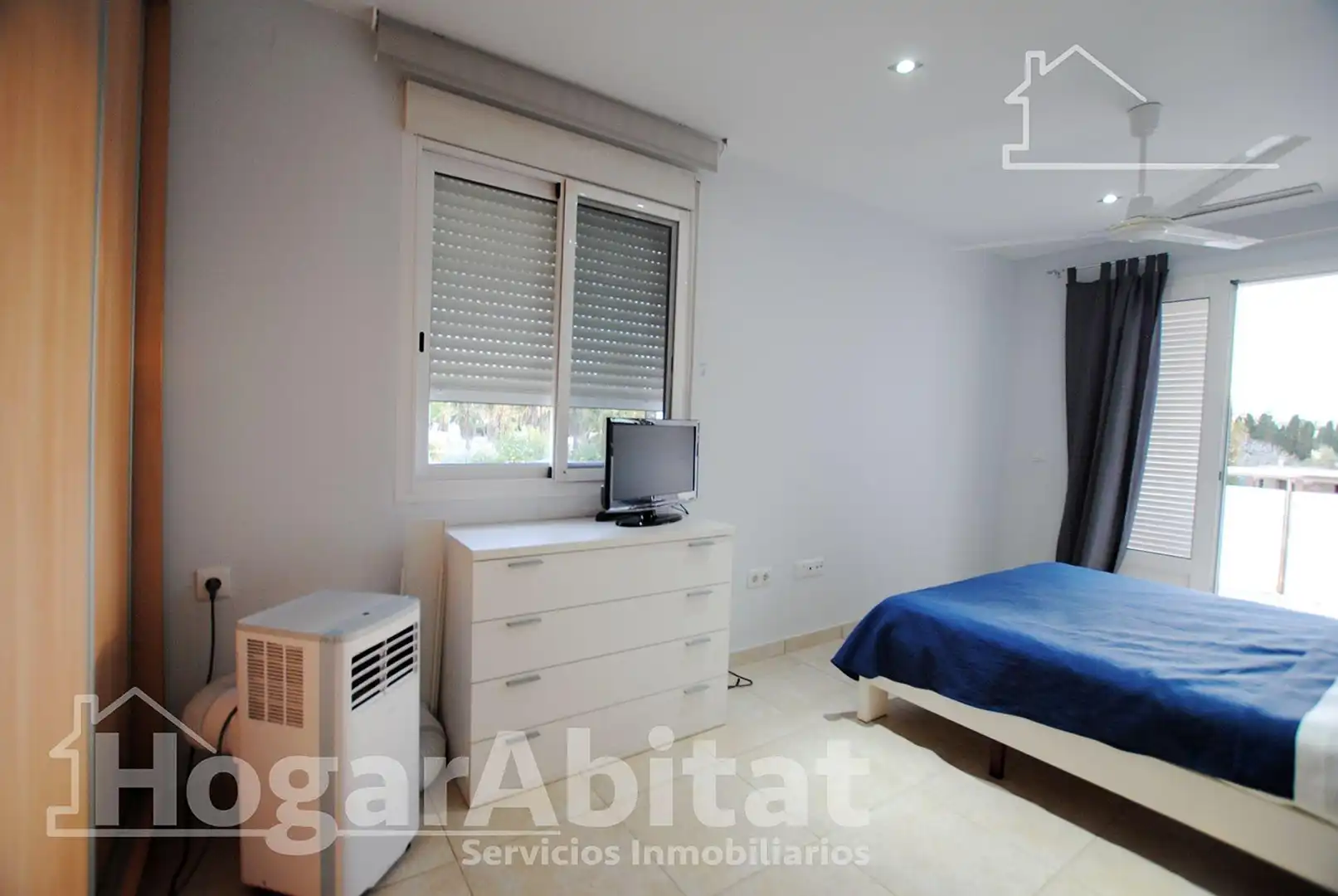 Schlafzimmer von Einfamilien-Reihenhaus zum Verkauf in Oliva mit Terrasse, Möbliert und Balkon