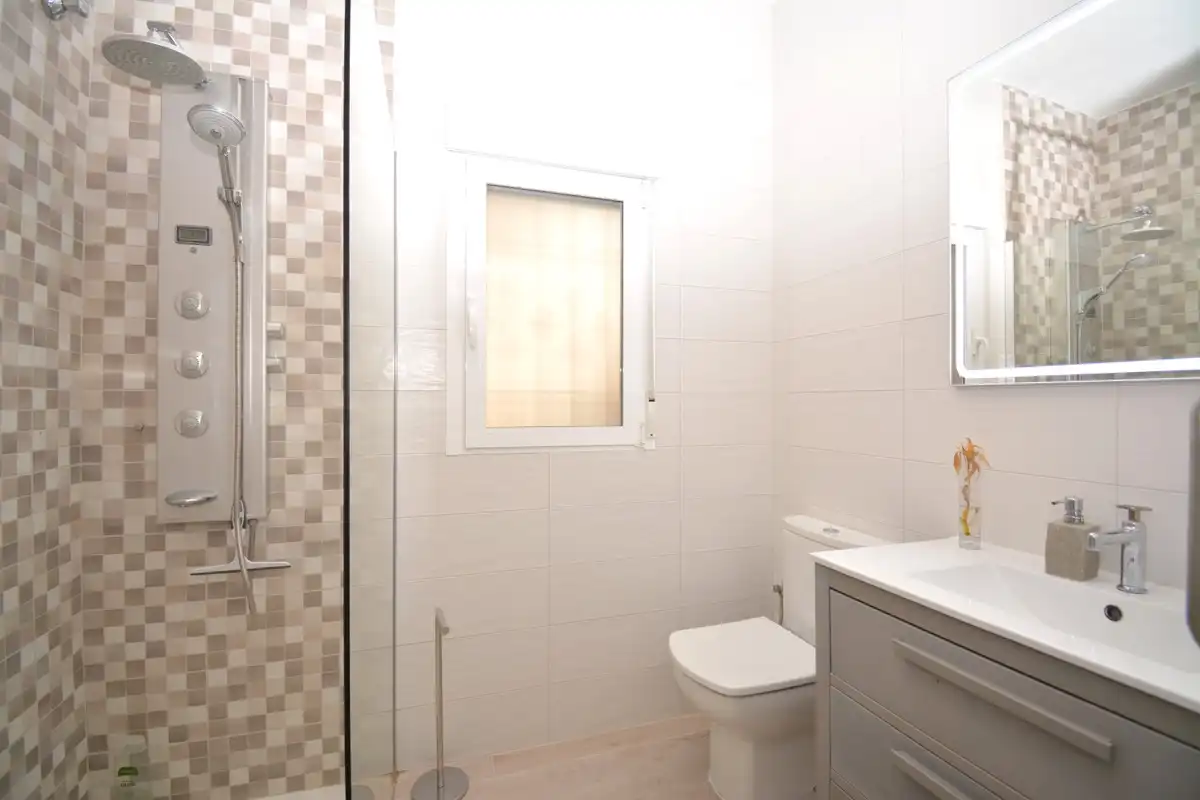 Bathroom of Attic for sale in Dénia  with Air Conditioner and Terrace