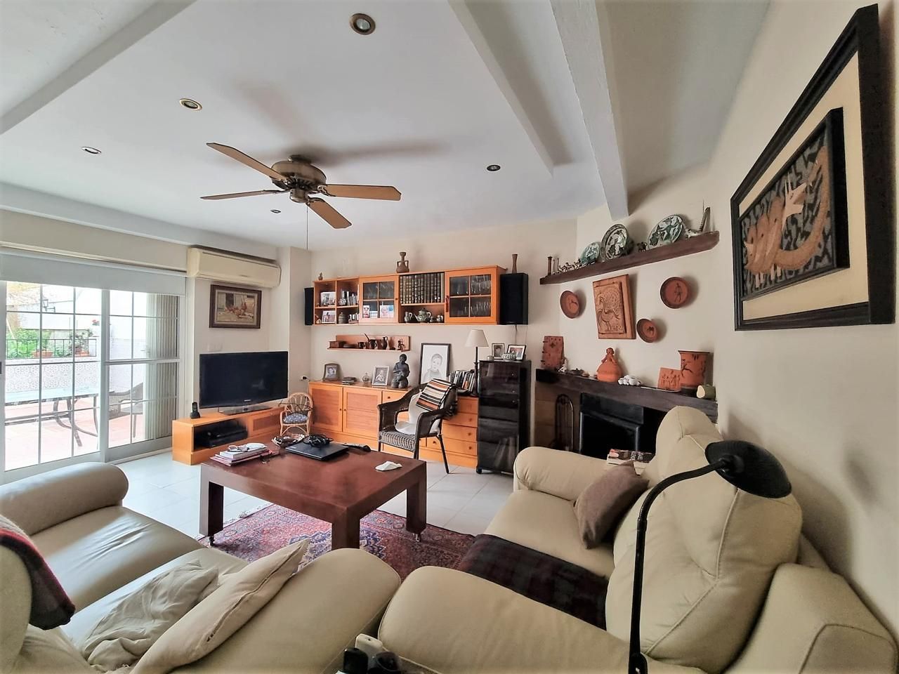 Living room of Single-family semi-detached for sale in Alicante / Alacant  with Air Conditioner, Private garden and Terrace