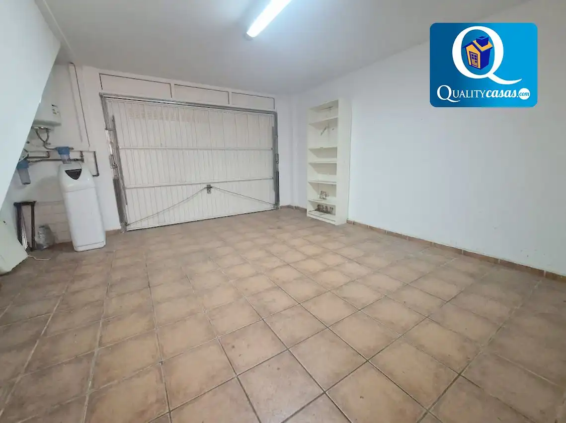 Houses for sale in Mutxamel  with Air Conditioner, Terrace and Storage room