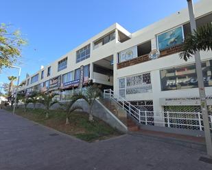 Vista exterior de Local en venda en Arona