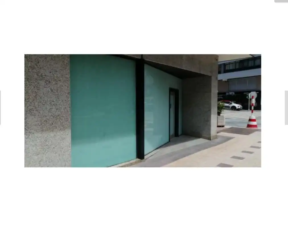 Local comercial en venta en Centro Urbano, imagen 3
