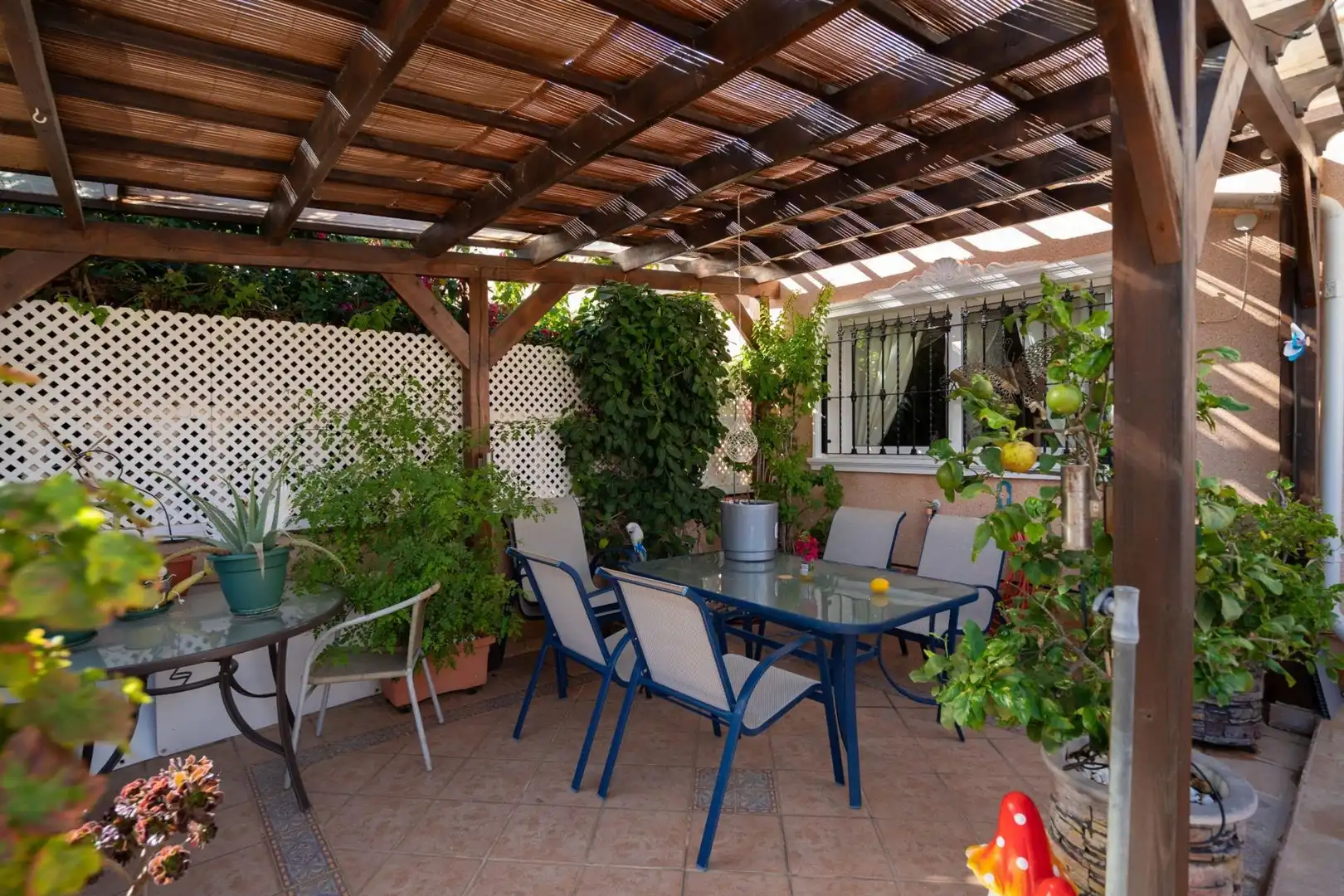 Casa rústica con piscina en venta en Orihuela Costa