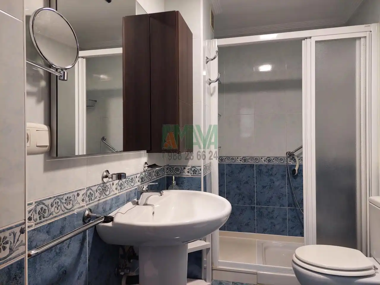 Baño de Apartamento de alquiler en Ourense Capital  con Calefacción, Trastero y Amueblado