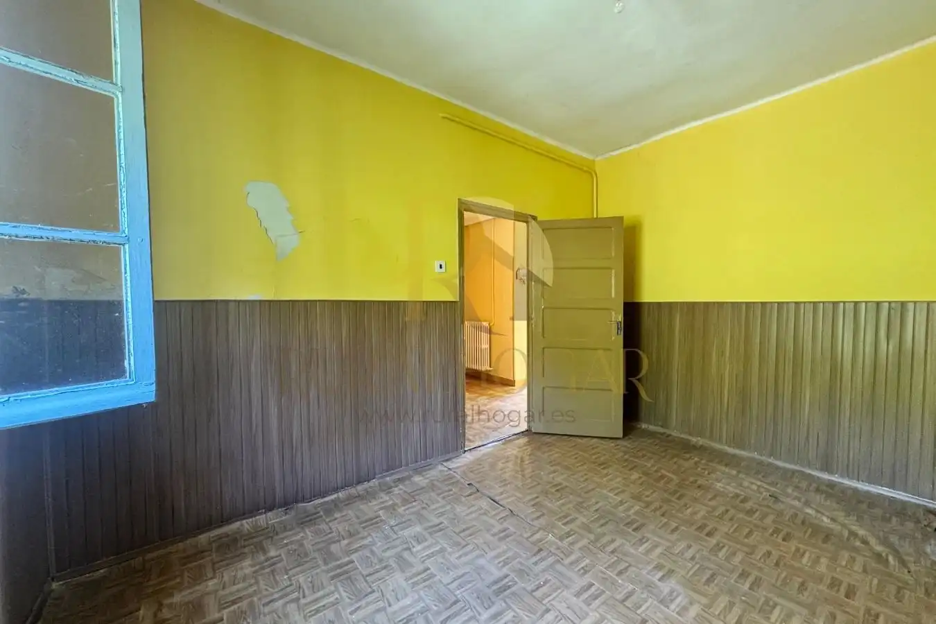 Bedroom of Houses for sale in Matallana de Torío  with Heating and Private garden