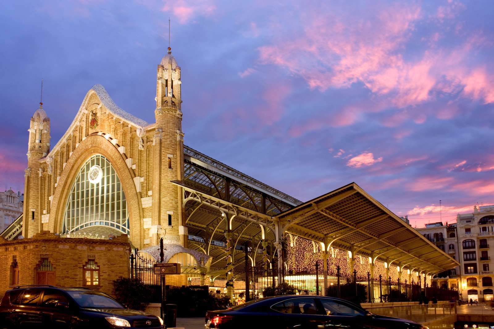 Exterior view of Apartment to share in  Valencia Capital  with Air Conditioner and Terrace
