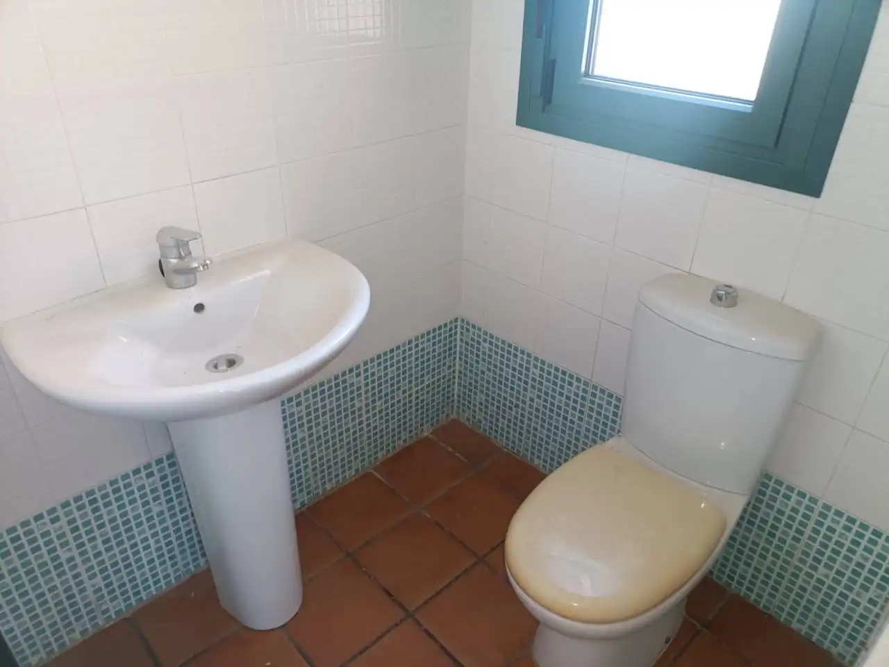 Terraced house with pool for sale in Calle Almendros, imagen 16