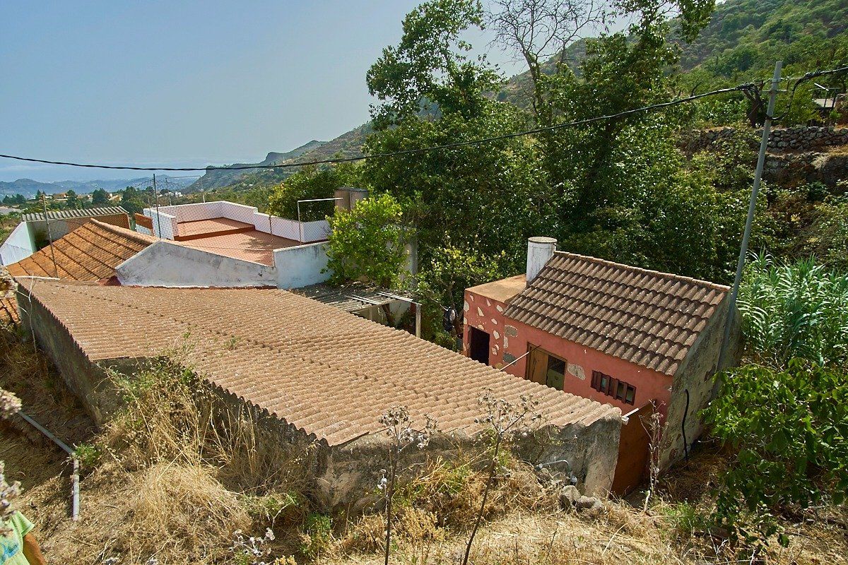 Vista exterior de Casa o xalet en venda en Vega de San Mateo amb Jardí privat i Terrassa