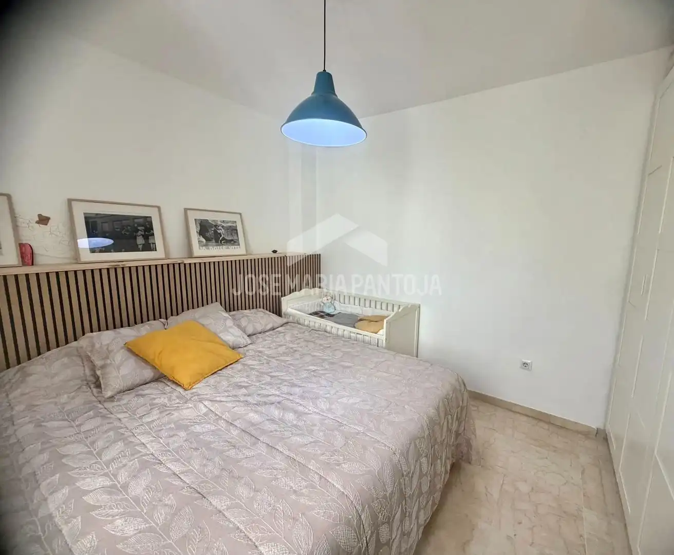 Dormitori de Pis en venda en Jerez de la Frontera amb Aire condicionat, Calefacció i Terrassa