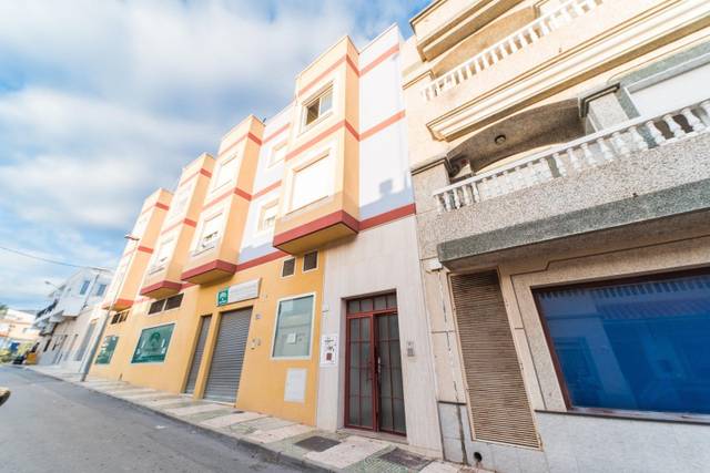 Piso en Venta en La Gangosa