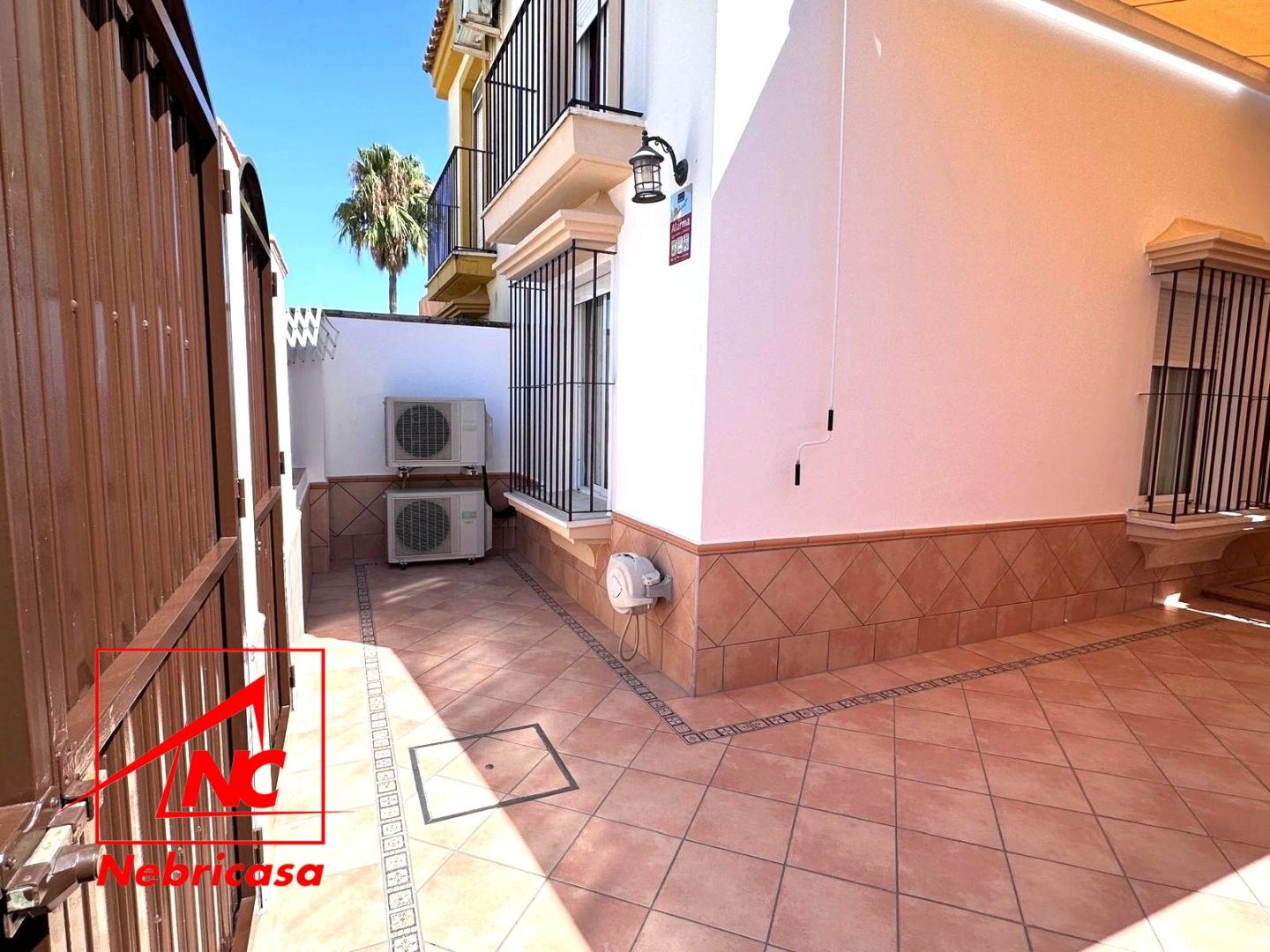 Garden of House or chalet for sale in Lebrija  with Air Conditioner