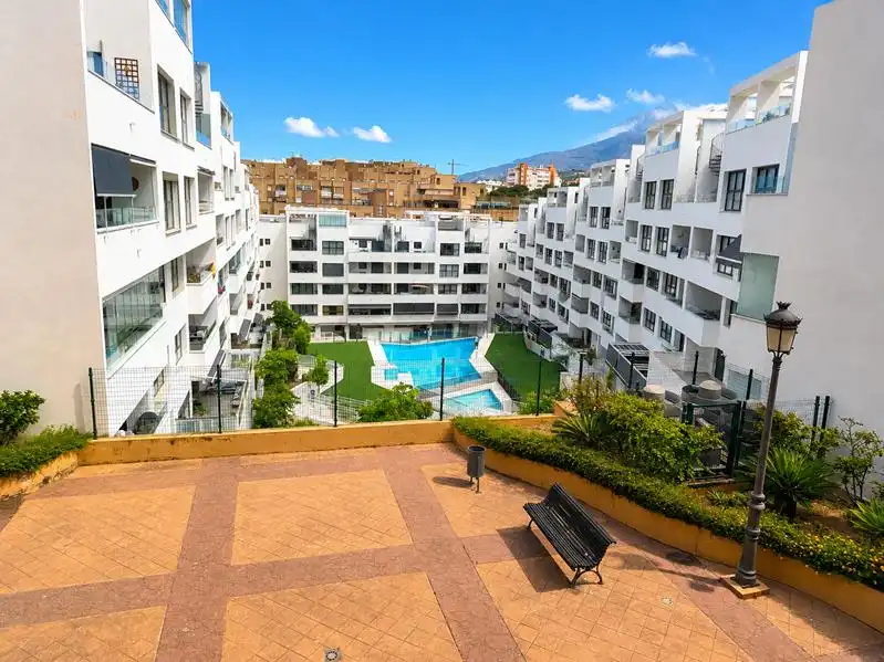 Piso en venta en Sierra de Estepona - Avda. de Andalucía