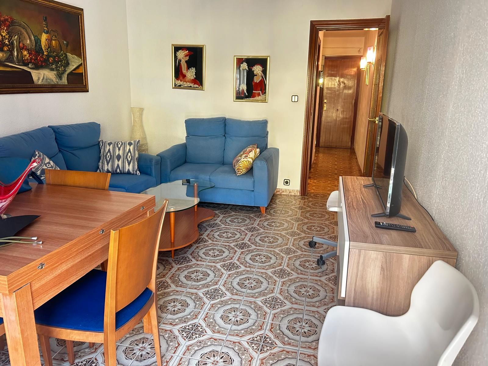 Living room of Flat to rent in L'Hospitalet de Llobregat  with Air Conditioner, Furnished and Balcony