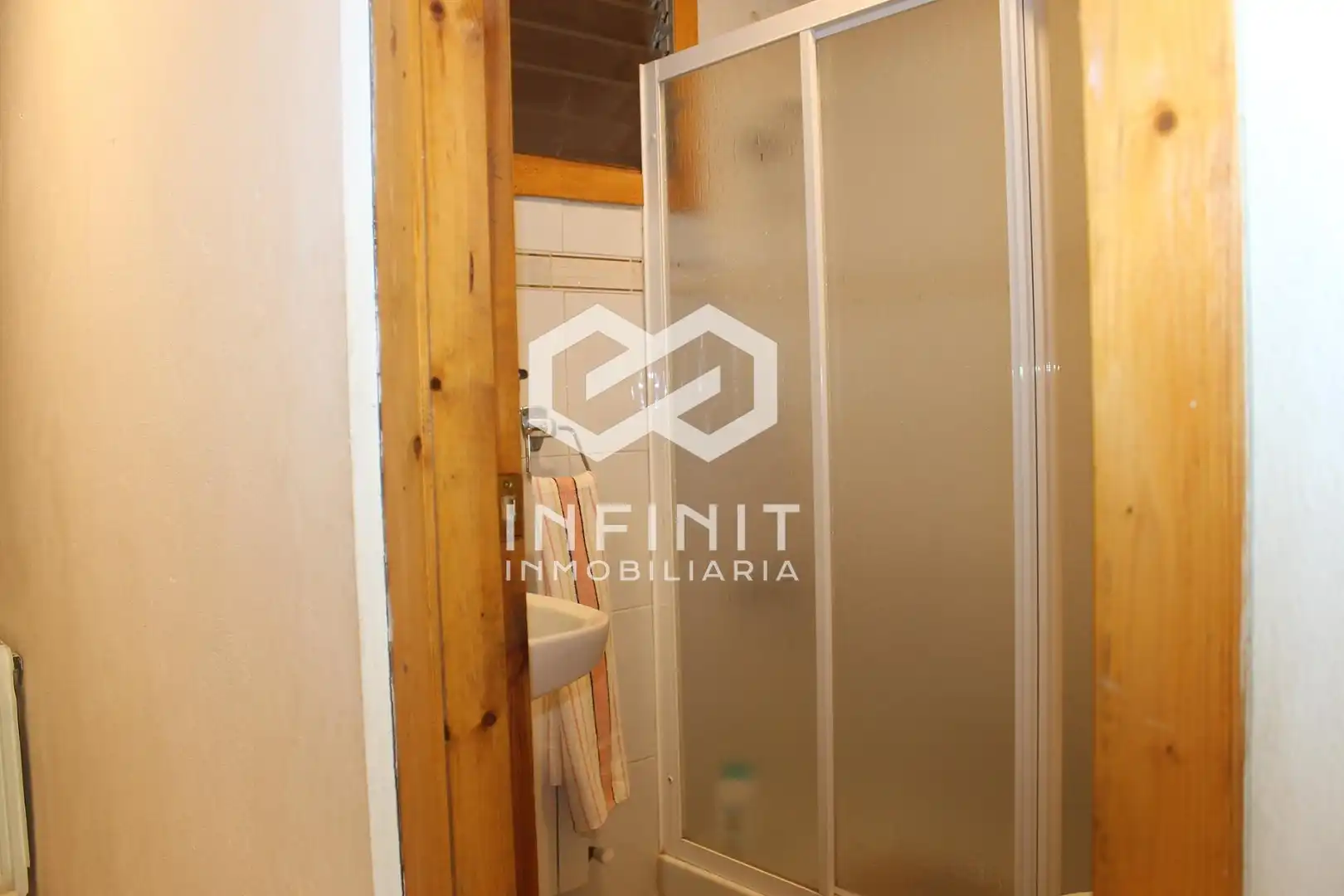 Baño de Casa o chalet en venta en Somiedo con Calefacción, Jardín privado y Trastero
