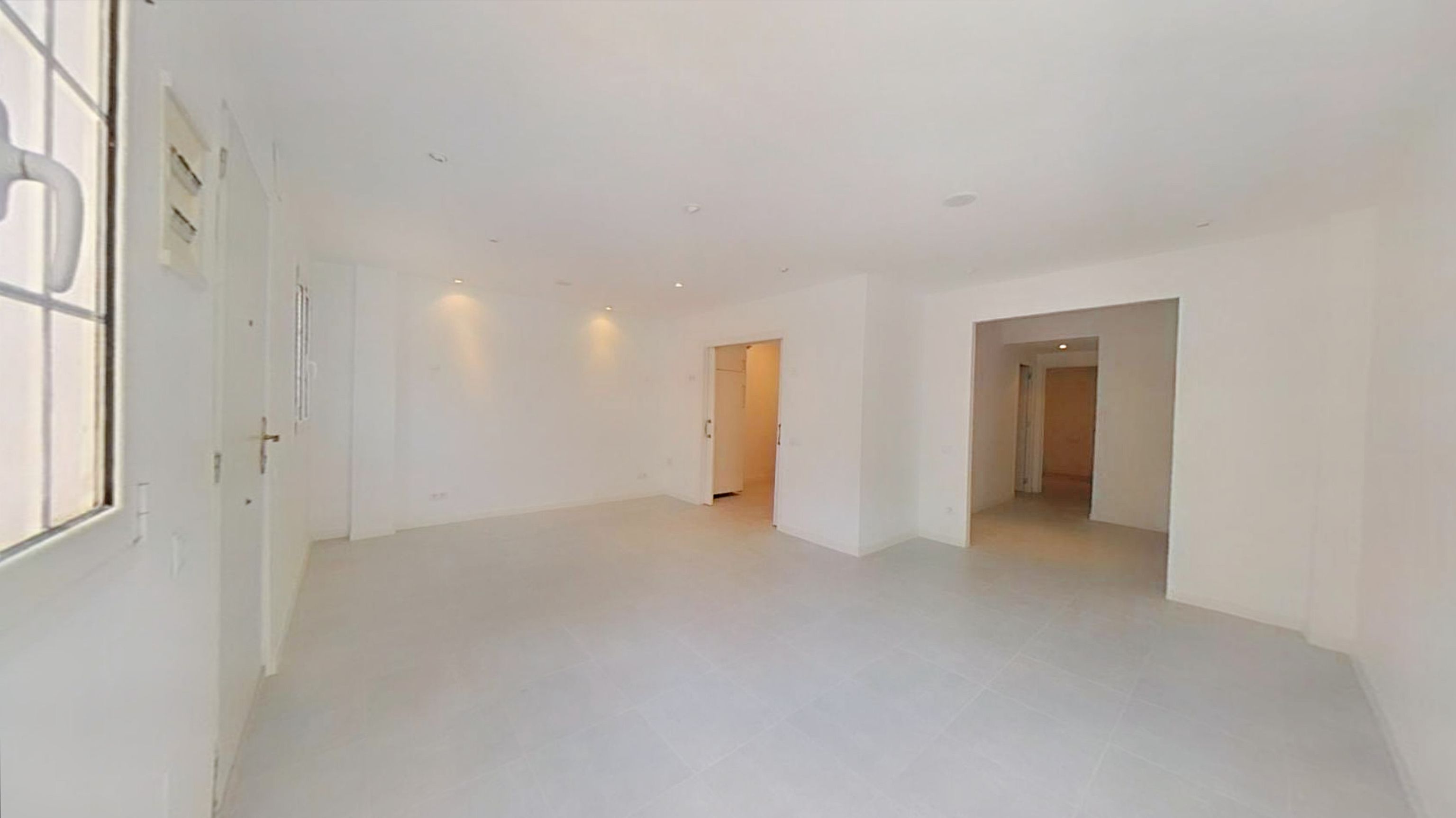 Flat for sale in  Barcelona Capital  with Terrace and Oven