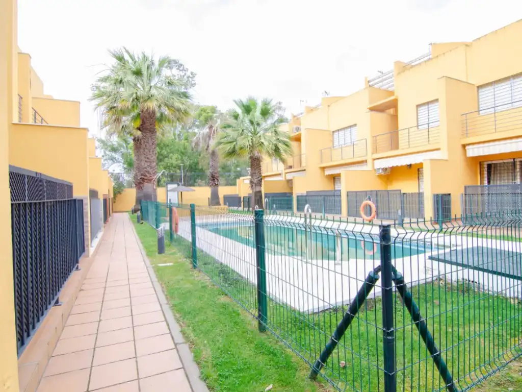 Piscina de Casa o chalet en venta en Isla Cristina