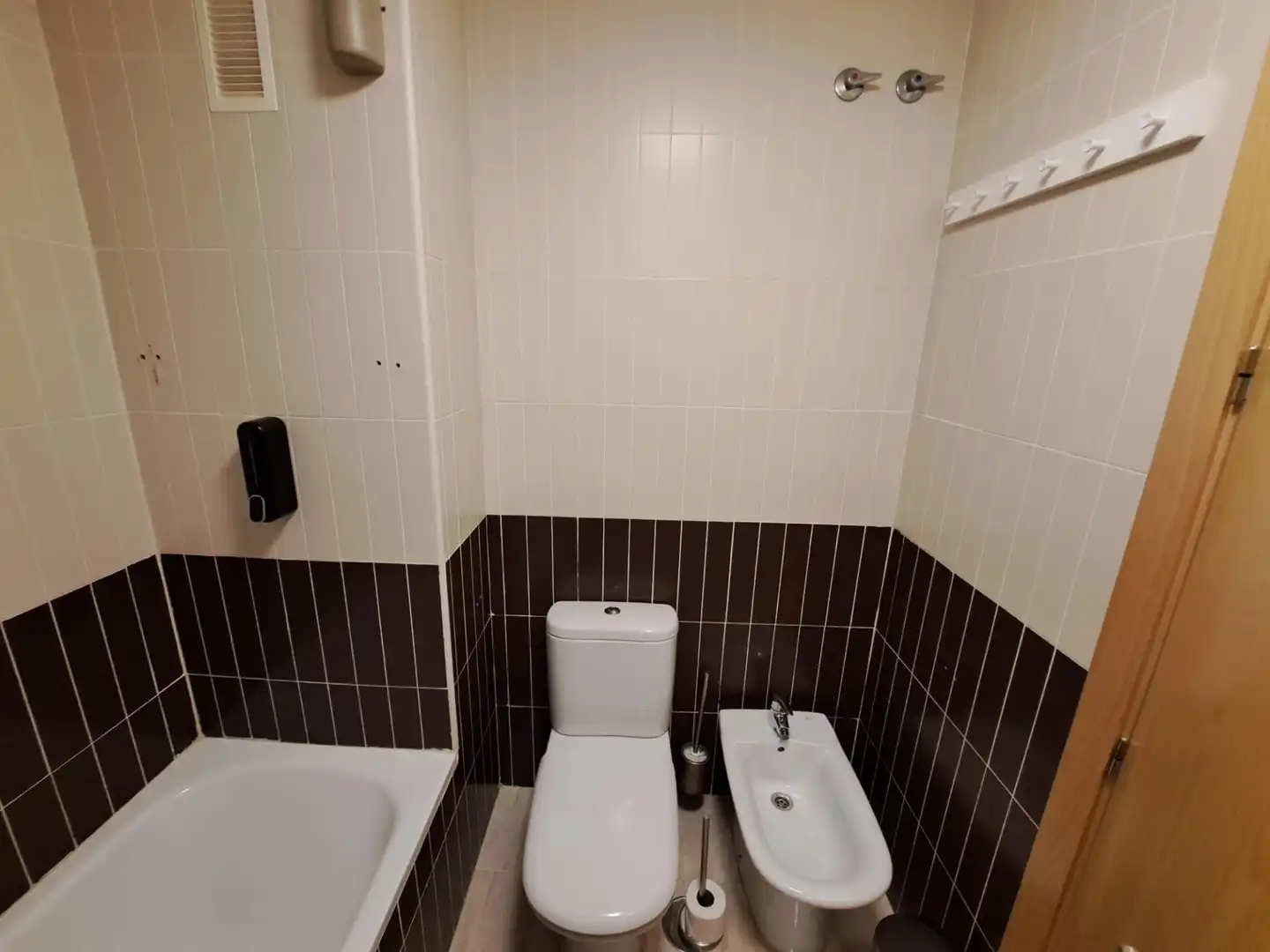 Baño de Apartamento en venta en El Ejido con Aire acondicionado, Calefacción y Balcón