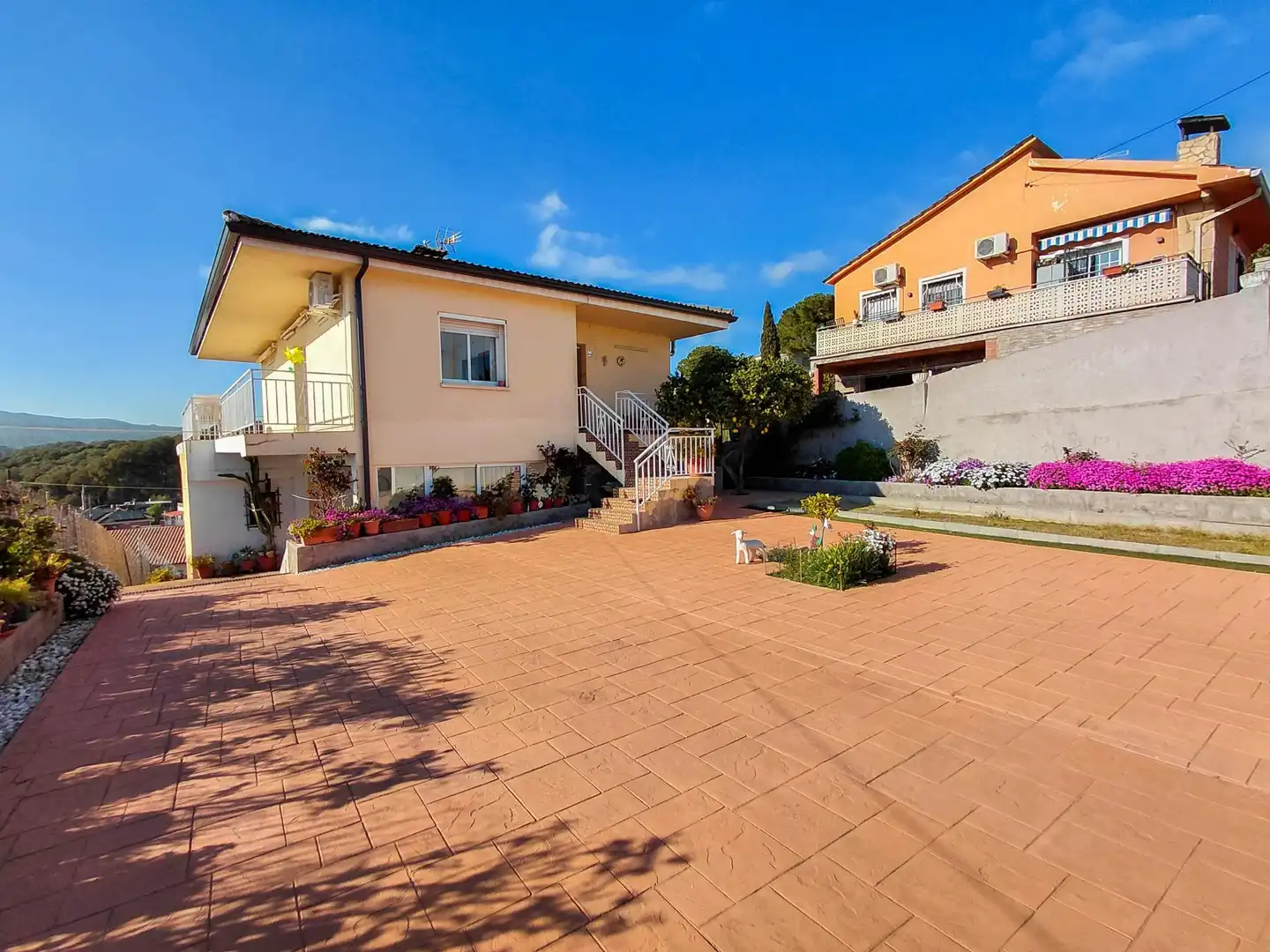 Exterior view of Houses for sale in Els Hostalets de Pierola  with Air Conditioner, Private garden and Terrace