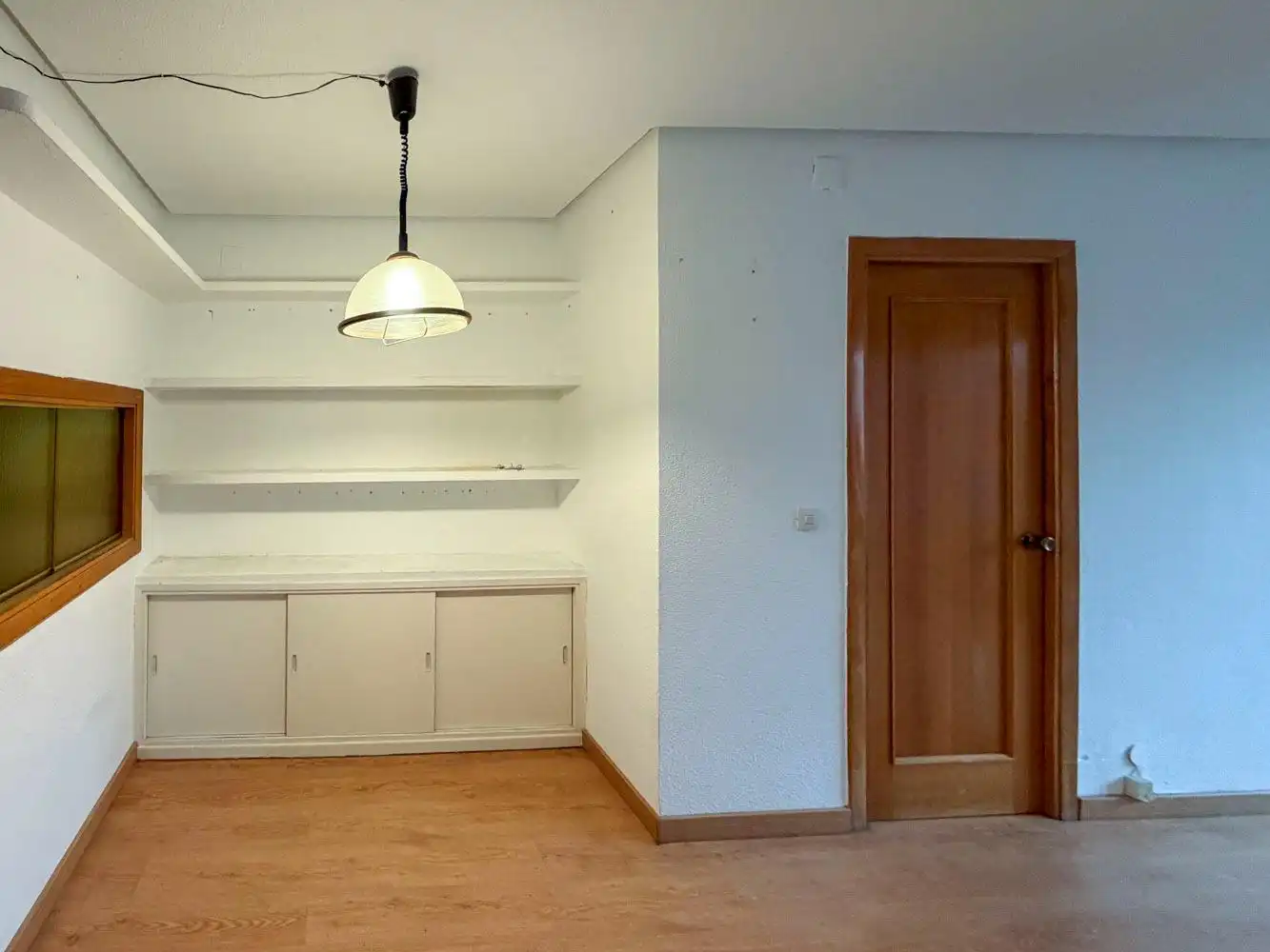 Piso en venta en Madrid con Calefacción y Terraza